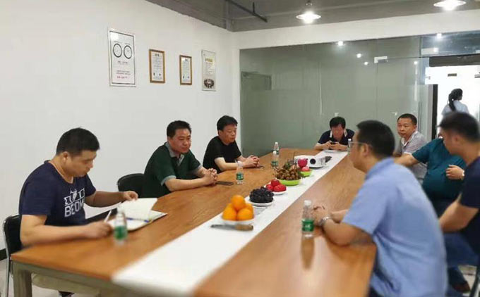 數控車床廠家開會研討